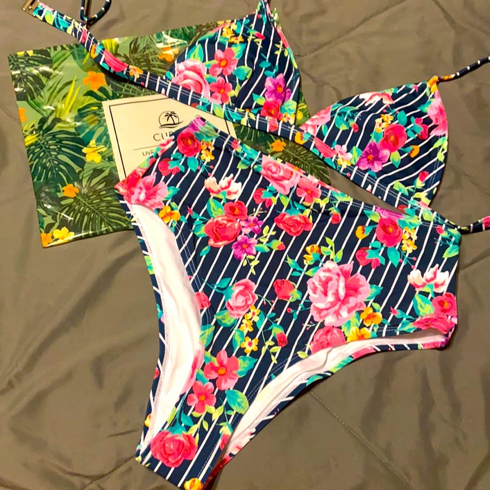 Cupshe Bikini swimsuit
